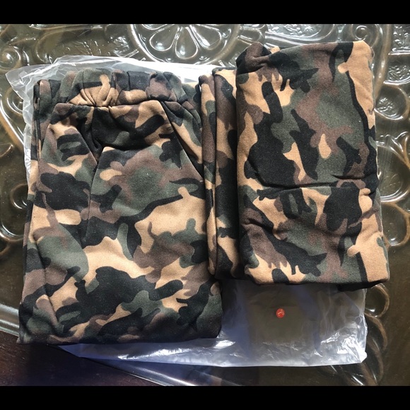 Two piece Hoodie with Trousers camouflage - Picture 8 of 9